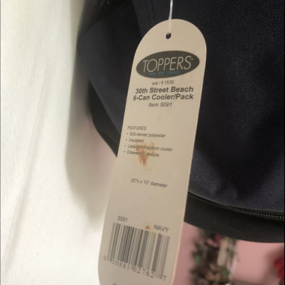 Six Can Cooler/Pack With Drawstring - image 3